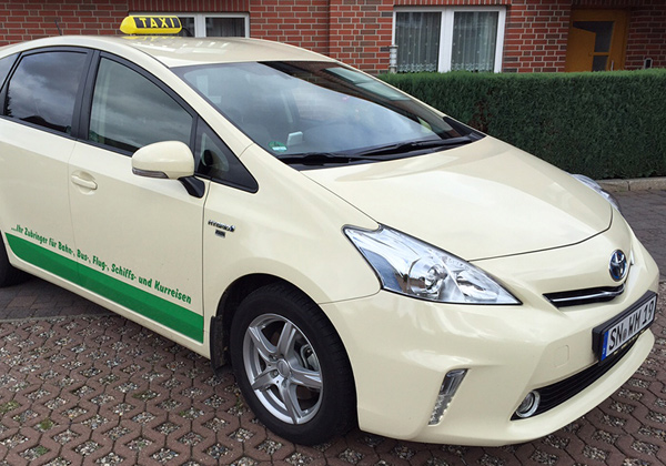Umwelttaxi, WM-Reisedienst, Taxi Schwerin, Toyota Prius, Hybrid